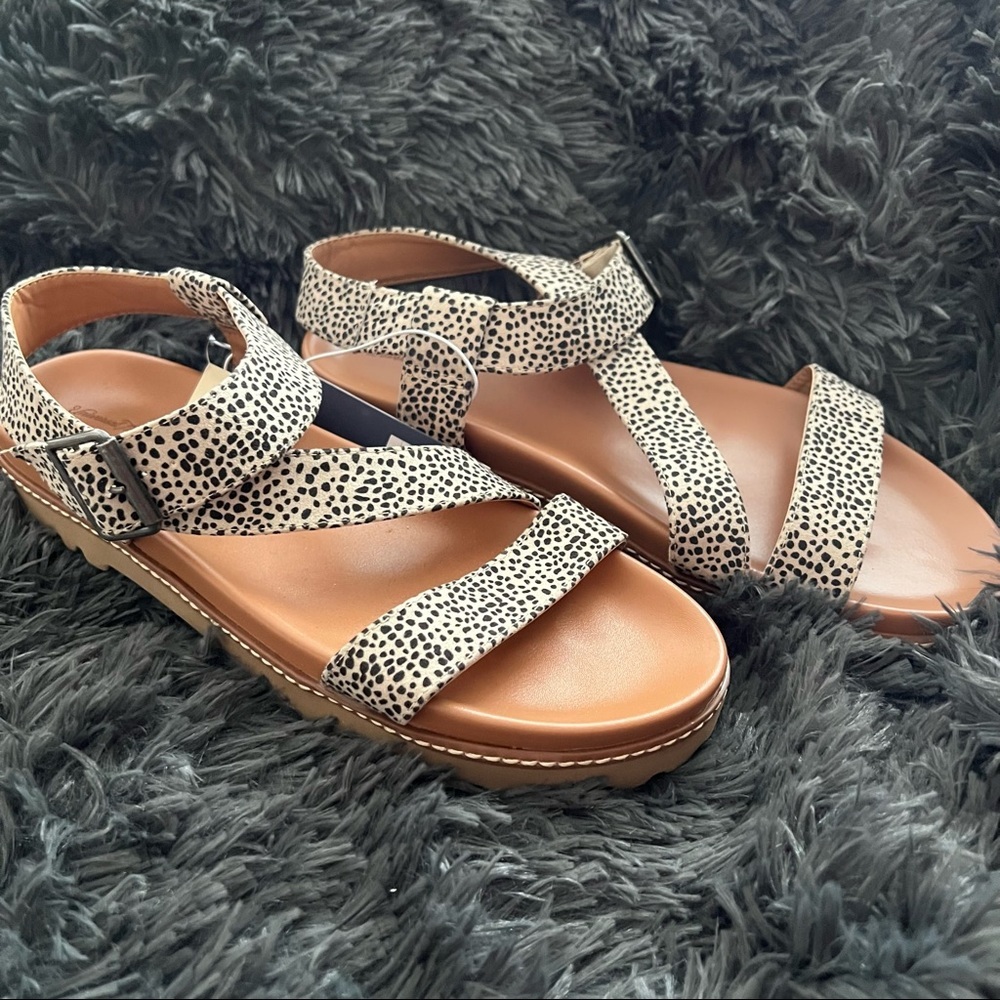 Universal Thread Black Beige Platform Footbed San… - image 4